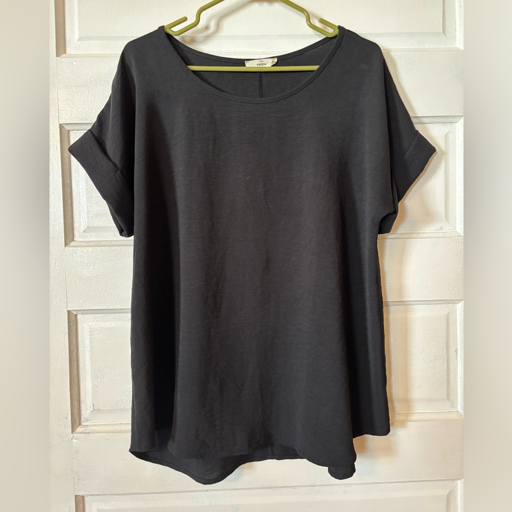 Entro Black Short Sleeve Tee